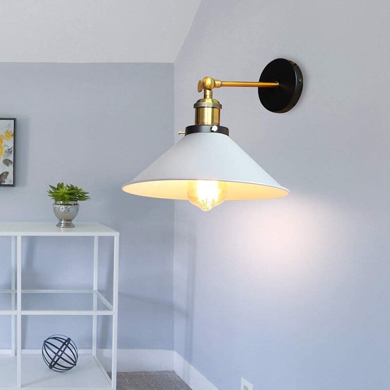 Vintage Industrial Wall Sconce in White | Mennts
