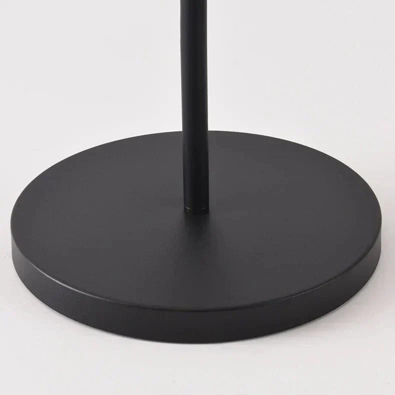 Lumenora | Outdoor Solar Lamp | Mennts